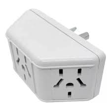 Adapatador triple universal