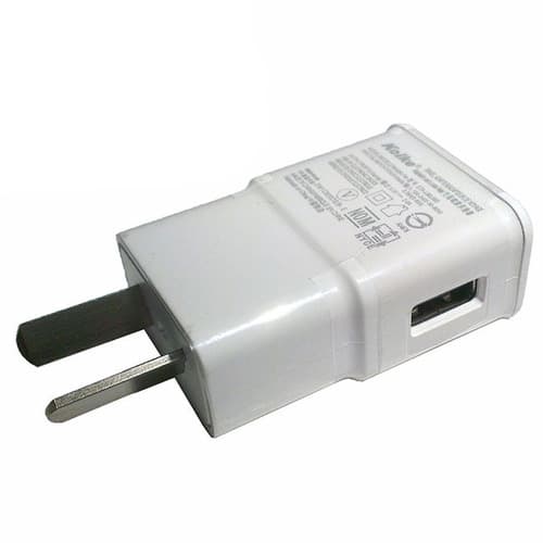 Cargador 220V a 1 Usb Kolke Blanco Sin Cable